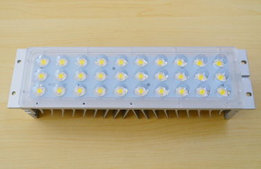 কেনা 90 ডিগ্রী 45 মিলি চিপ 3x10 LED স্ট্রিট লাইট কম্পোনেন্ট অপটিক্যাল গ্রেড পিসি অনলাইনে উৎপাদন